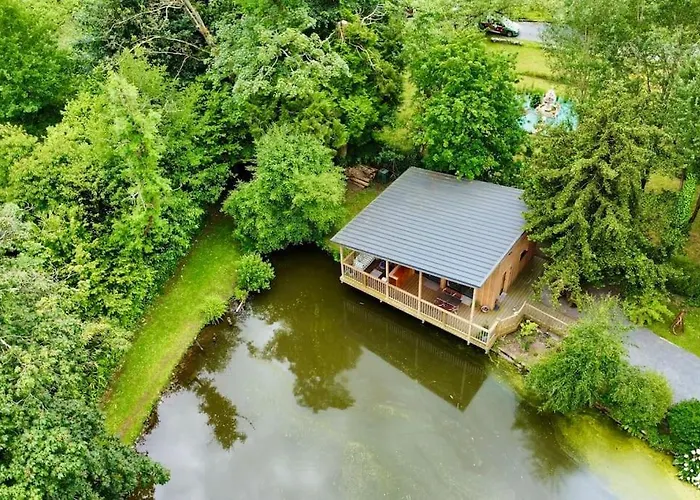 Le Chant Des Oiseaux - Chalet